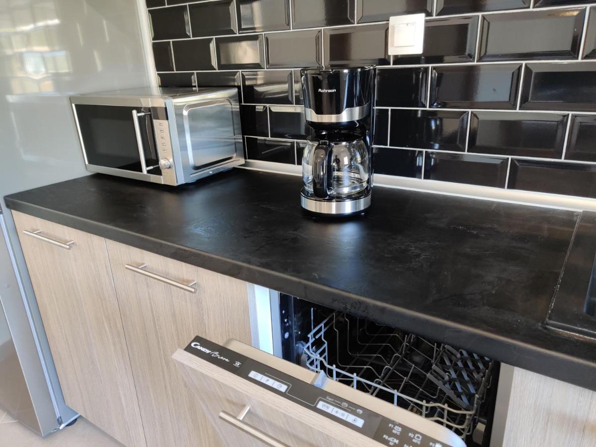 Mare Monte Luxury Apartments 3 네아 스키오니 외부 사진
