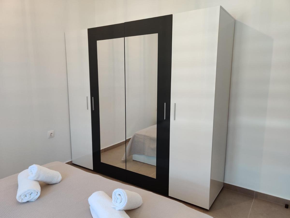Mare Monte Luxury Apartments 3 네아 스키오니 외부 사진