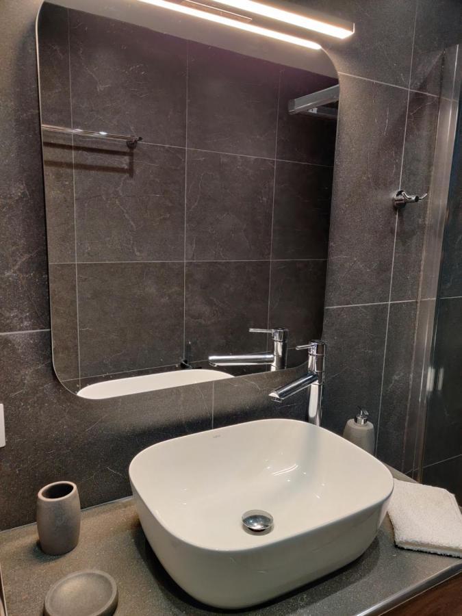 Mare Monte Luxury Apartments 3 네아 스키오니 외부 사진