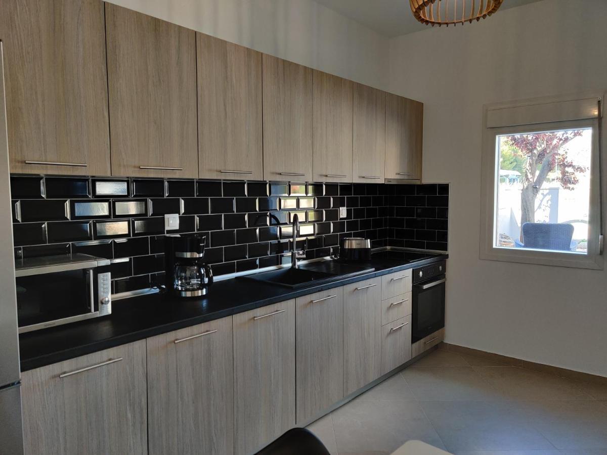 Mare Monte Luxury Apartments 3 네아 스키오니 외부 사진