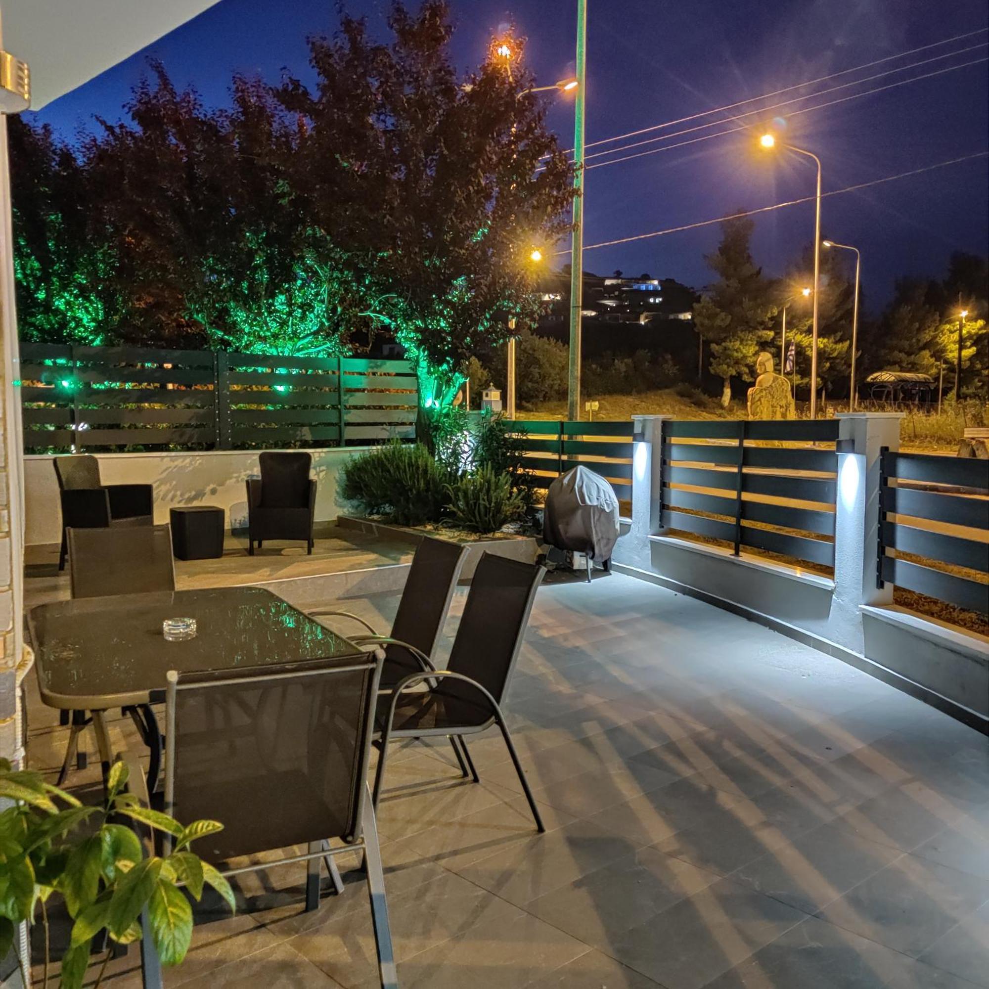 Mare Monte Luxury Apartments 3 네아 스키오니 외부 사진